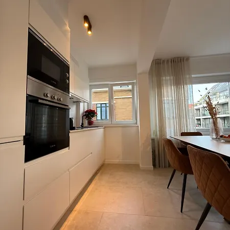 Luxury 2 Bedroom In The Heart Of Apartment