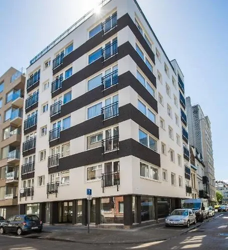 Luxury 2 Bedroom In The Heart Of *