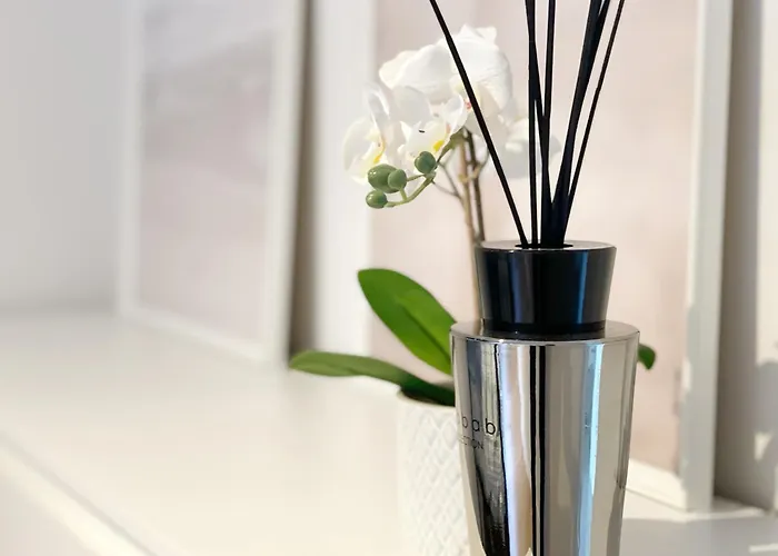 Luxury 2 Bedroom In The Heart Of *