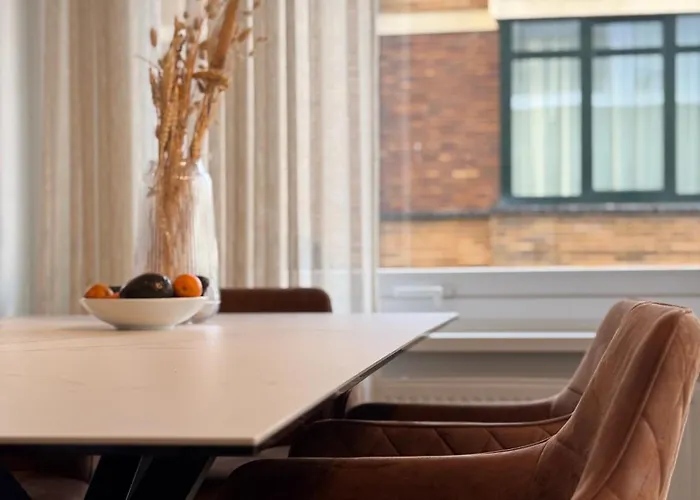 Luxury 2 Bedroom In The Heart Of *