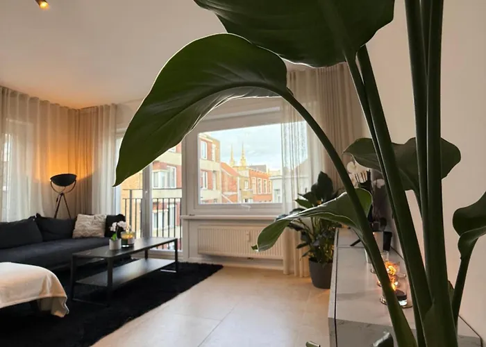 Luxury 2 Bedroom In The Heart Of *